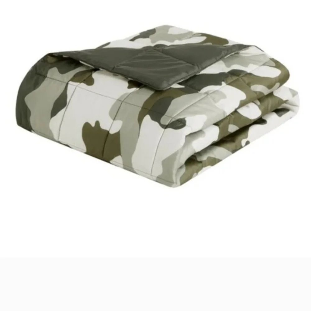 Columbia Packable Throw All Season Warmth 50” x 60” Machine Washable Green/Gray